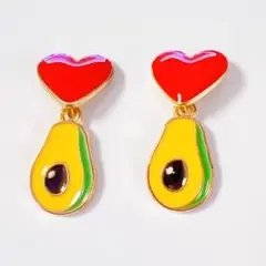 アボカド ピアス