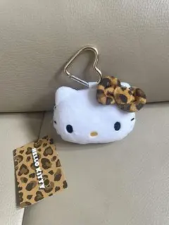 新品Hello Kitty ヒョウ柄 小銭入れ