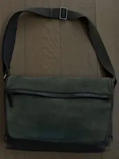 COACH メッセンジャーバッグ F70924 レザー スエード