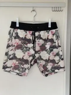 Supreme 花柄ショートパンツ 26SS - メルカリ