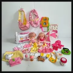 【メルちゃんまとめ売り】人形2体/うさぎ救急車/洋服小物