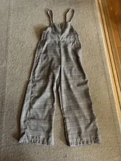 サロペットパンツ❣️