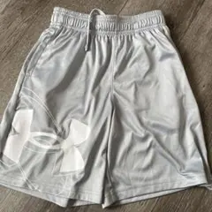 【美品】Under Armour バスケットボールパンツ　130センチ　キッズ