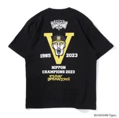 PUNK DRUNKERS 阪神タイガース 2023記念Tシャツ Mサイズのサムネイル