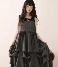 loin nuit タックボリュームキャミワンピース