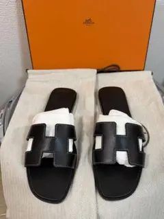 新品 HERMES Oran サンダル 《オラン》グリ・アルジャン 35.5 - メルカリ