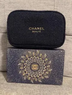 【レア・美品】CHANEL 2025クリスマスコフレ　ポーチ　箱付き