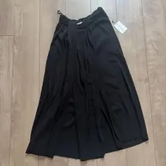 【新品未使用タグ付】BALENCIAGA プリーツノットスカート　ブラックのサムネイル