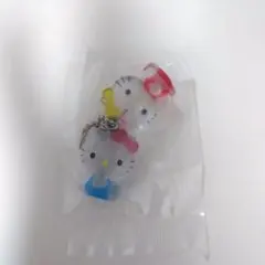 サンリオキャラクターズ　カプセルトイ　なかよしドロップチャーム　キティ&ミミィ