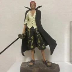 ワンピースフィギュア　赤髪のシャンクス