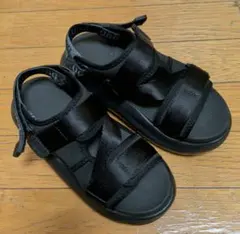 UGG 厚底サンダル ラアルト クロスストラップ　23cm