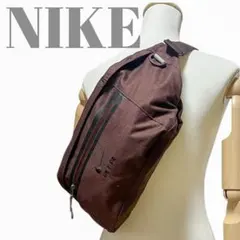 新品同様✨ ナイキ ウエストポーチ ショルダーバッグ 刺繍ロゴ 斜め掛け