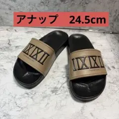 ⭐️ANAP（アナップ）ブランドロゴが大きくデザインサンダル⭐️のサムネイル