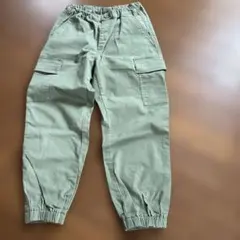 新品　UNIQLO カーゴパンツ サイズ140 カーキ