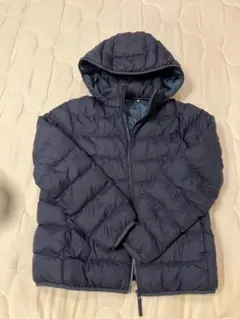 ユニクロ　紺色中綿入りジャケット　150