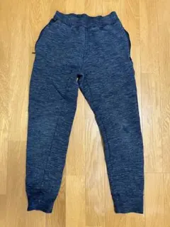 UNIQLO 150サイズ ダークグレー ロングパンツ