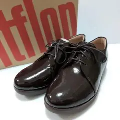 【新品未使用】フィットフロップ エナメル シューズ ベリー 23.0cm