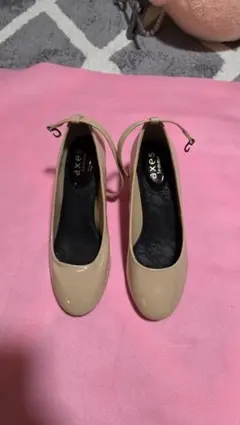 axes femme ストラップ パンプス L ベージュ