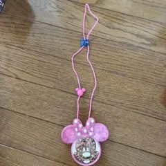 ミニーマウス 光るストラップ ピンク