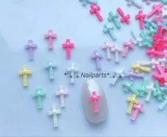 ♡十字架♡ネイルパーツ　ドクロ　80個入り