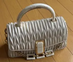 ALDO ショルダーバッグ ホワイト キルティングのサムネイル