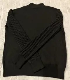 ブラック リブ編み 長袖ニット