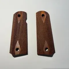 CAW/MULE 1911 木製グリップ ダイヤチェッカー & ウェイト MULE 各社M1911シリーズ対応 スプリングフィールド ダイヤモンド