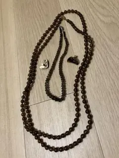 昭和レトロ　ブラウン系ビーズネックレス2本とイヤリングのセット