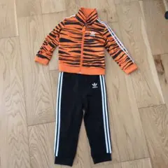 adidas トラ柄ジャージ　セットアップ 90cm