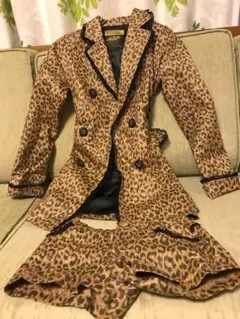 2点セットバナナチップス ヒョウ柄コートとパンツセット 美品130120