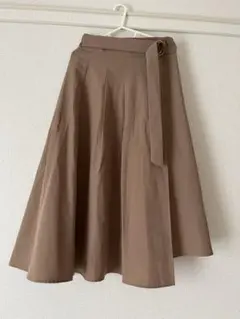 ベージュ フレアスカート ベルト付き