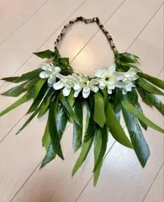 タヒチアン　ティリーフにティアレ花　首飾り