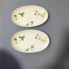 フリルエッジ ホワイト陶器皿 - メルカリ