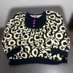 フリル付きトレーナー 黒とクリーム