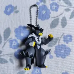 ポケモン　ウーラオス　キーホルダー　キーチェーン　フィギュア