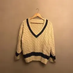 ニットベスト　ホワイト　Ｖネック