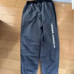 UNDER ARMOUR ピステパンツ グレー