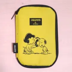 【美品】スヌーピー マルチポーチ 通帳サイズ イエロー 黄色