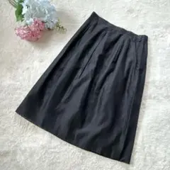 美品✨【yoshie inaba】 スカート シルク混 上質 11 黒 オフィスのサムネイル