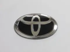 トヨタ 汎用 3D エンブレム 14x10cm 青光 万華鏡 一体式 交換式 - メルカリ