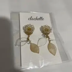 新品 プランタン 蝶バネ式イヤリング