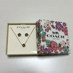 COACH 花モチーフ ネックレス ピアスセット コーチ　福袋