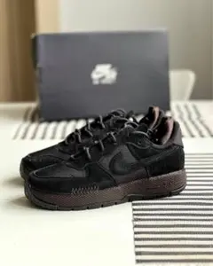 Nike エアフォース ワイルド