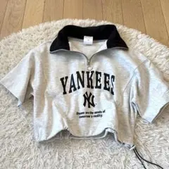 〈150〉MLB 公式ライセンス／NYヤンキース ジップアップトップスのサムネイル