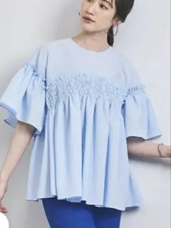 メゾンエシェル エアリーシャーリングペプラムトップス スモーキー 