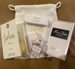 ミスディオールミニチュアボトルを含むディオール香水サンプル4点＆巾着付き