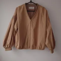 ベージュ バルーンスリーブジャケット