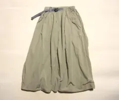 and wander Octa fluffy skirt(WM) - メルカリ