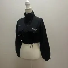 ベルシュカ　ショート丈　クロップド丈　ブルゾン　ナイロン　ジャケット　スポーティ