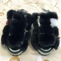 ツモリチサト ファーサンダル ブラック